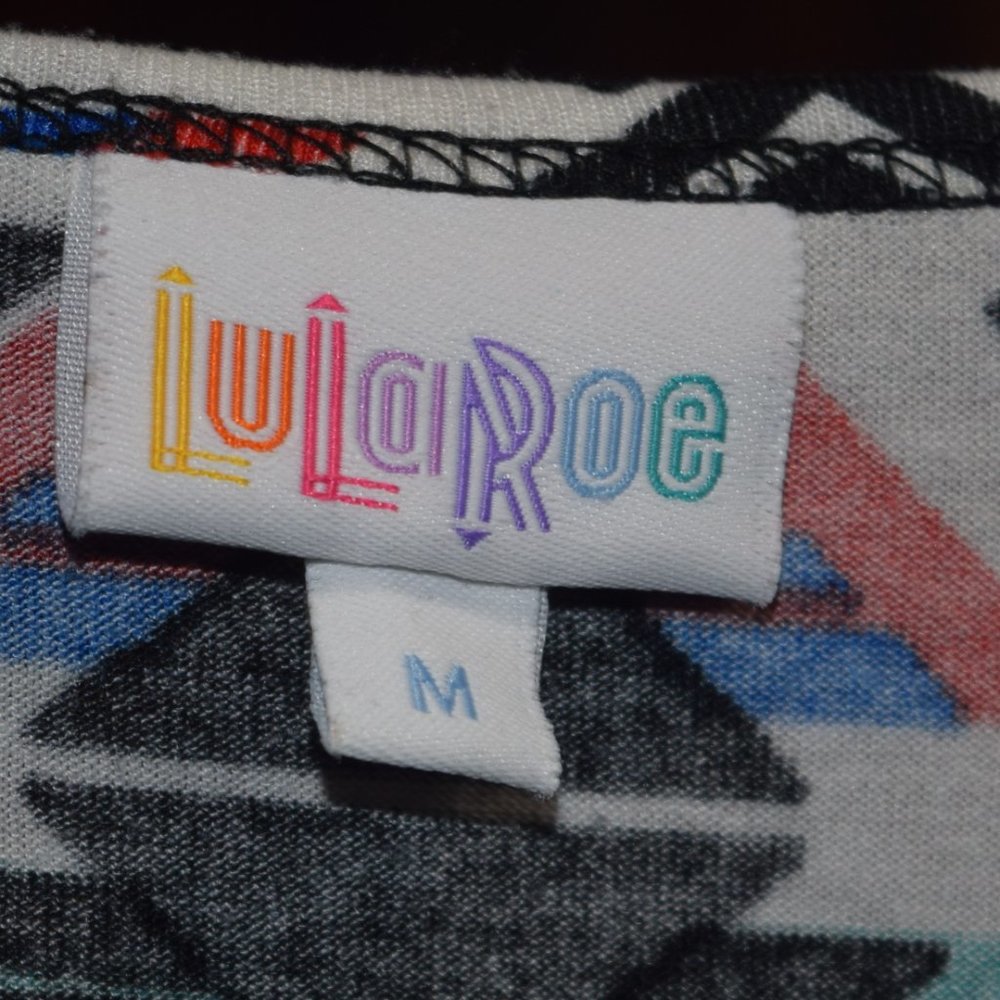 LULAROE Women's Sz M Patterned Tunic Blouse - Great Condition - Picture 2 of 7